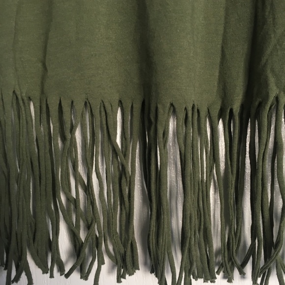 🦚 FRINGED HEM COTTON TOP 🦚 - Picture 3 of 6